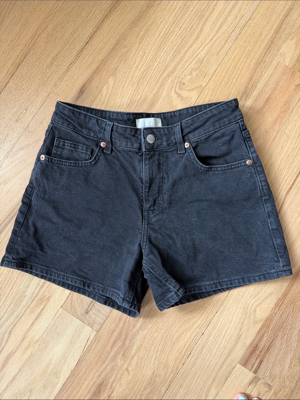 H&M High Rise Black Denim Jean Shorts Womens size US 4